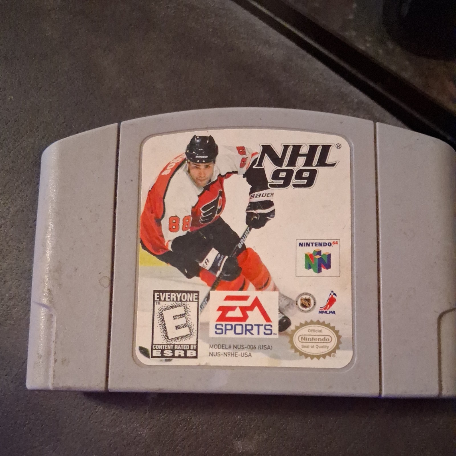 NHL 99 Hockey NINTENDO 64 Authentic