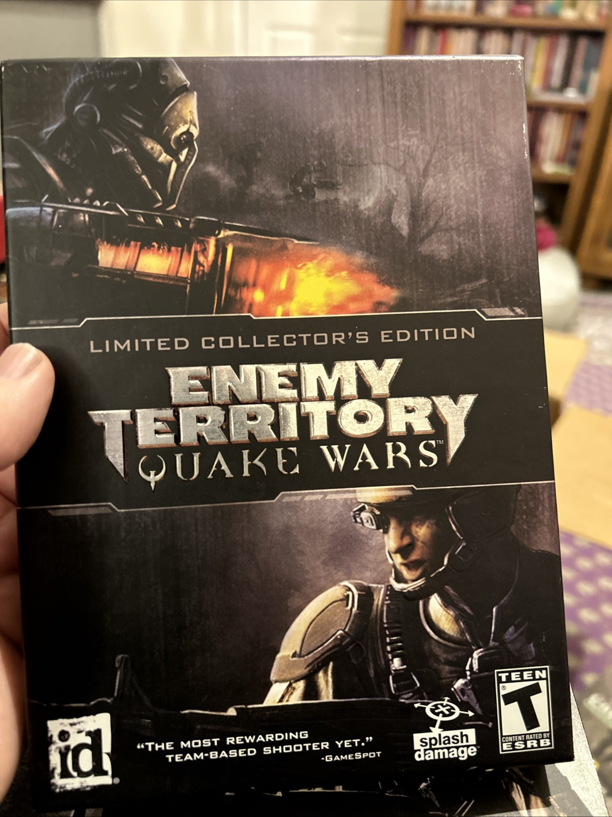 Enemy Territory Quake Wars – LIMITED COLLECTOR’S EDITION – PC Game – Posters Inc