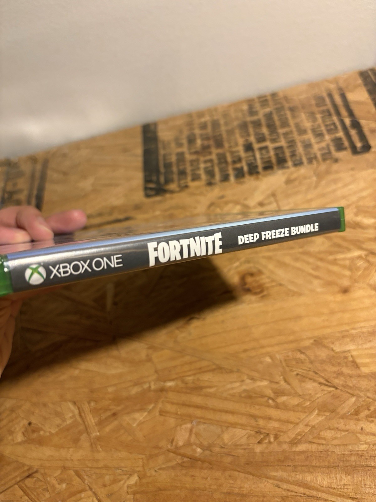 Fortnite: Deep Freeze Bundle (Microsoft Xbox One, 2018) XB1 CIB Complete