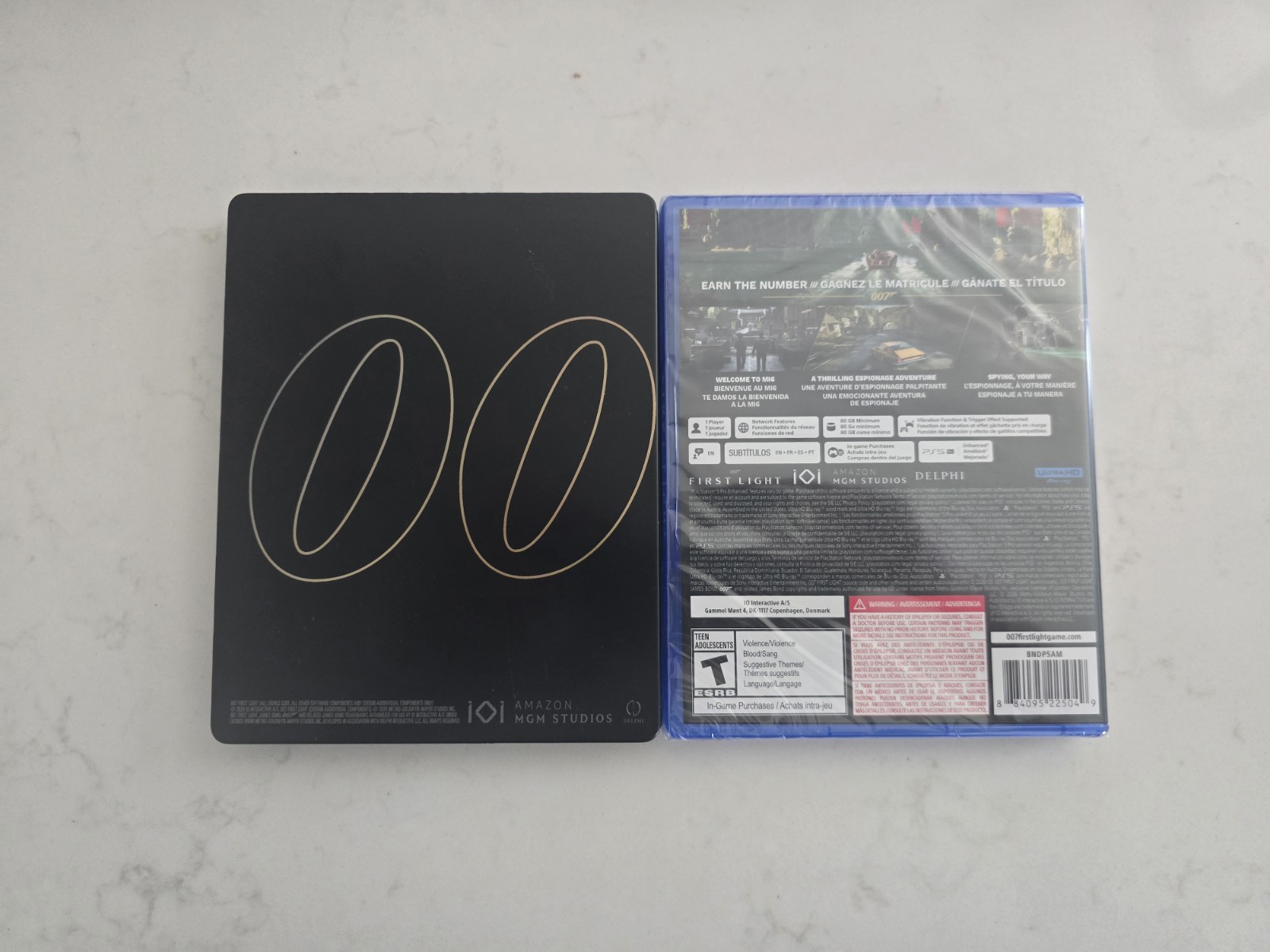 007 First Light Physical Game with Steelbook (brand new)