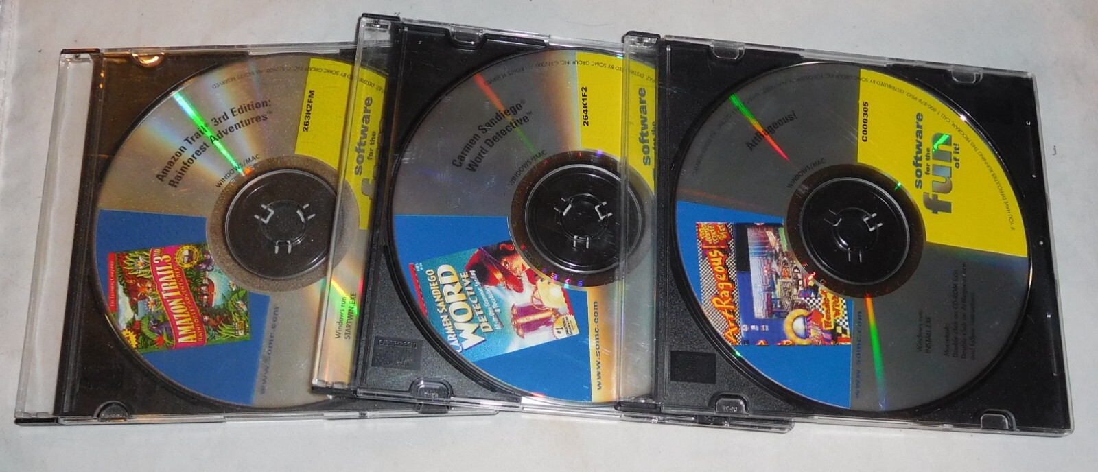 Vintage Software 3 CD Amazon Trail 3rd Carmen Sandiego Word Detective ArtRageous