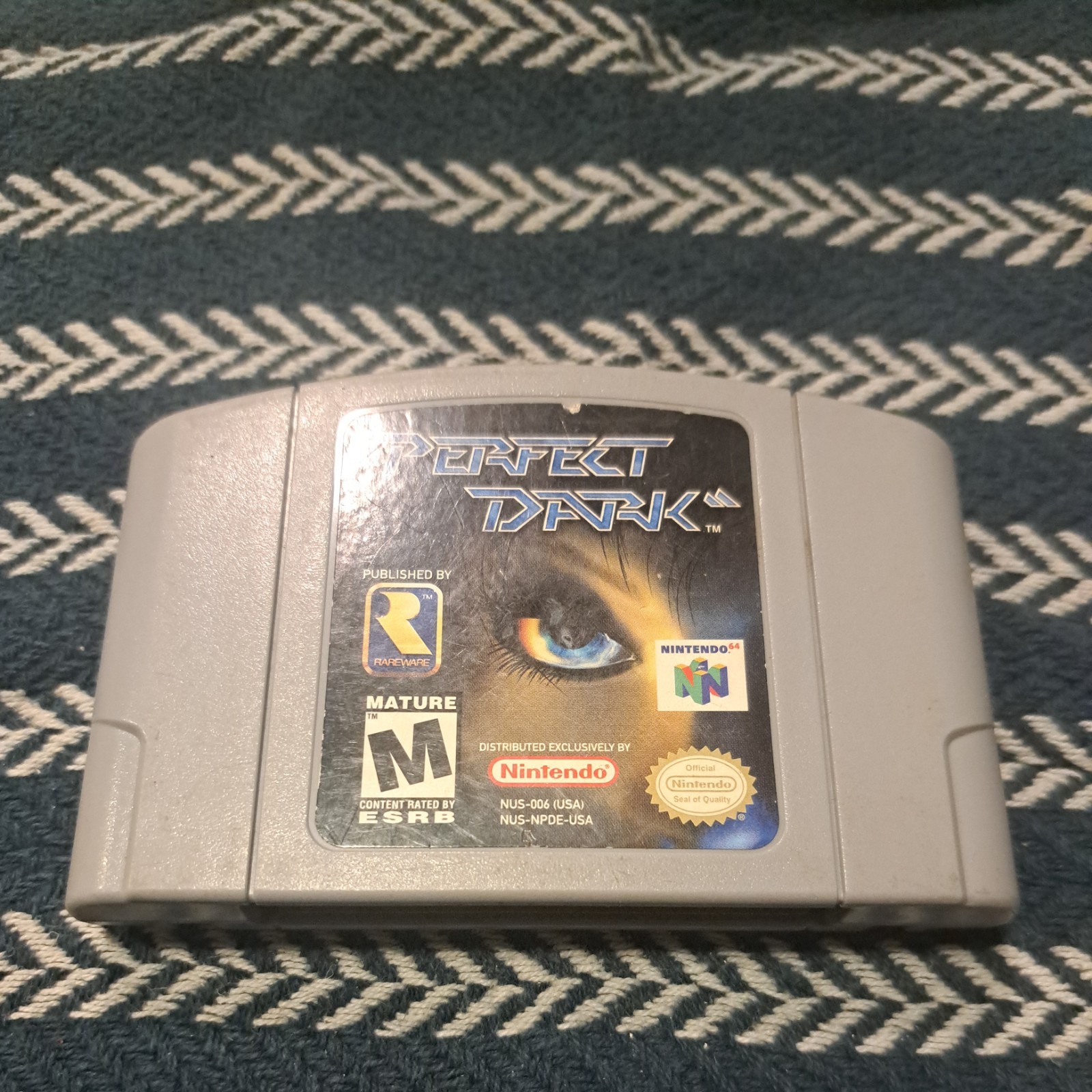Perfect Dark (Nintendo 64, 2000) N64