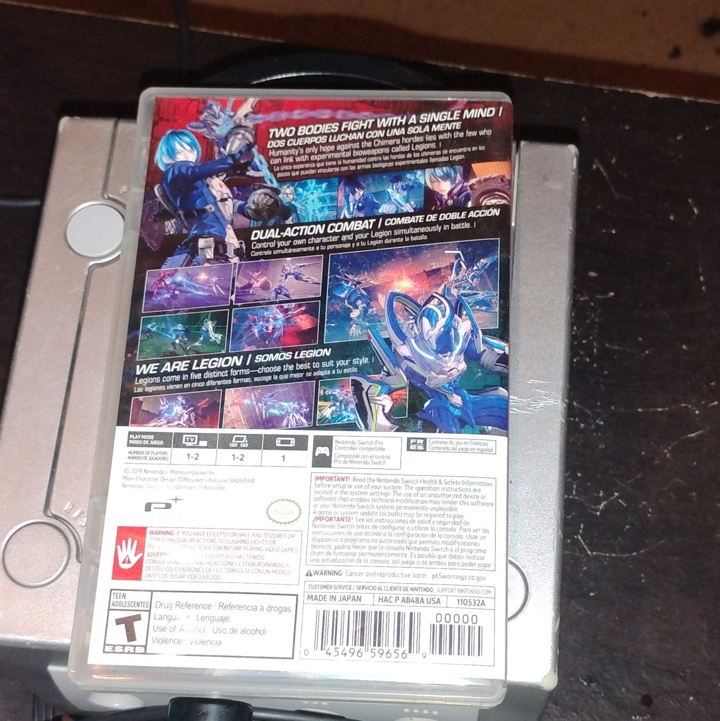 Astral Chain, Nintendo Switch, Complete, Great Condition, Works, Authentic