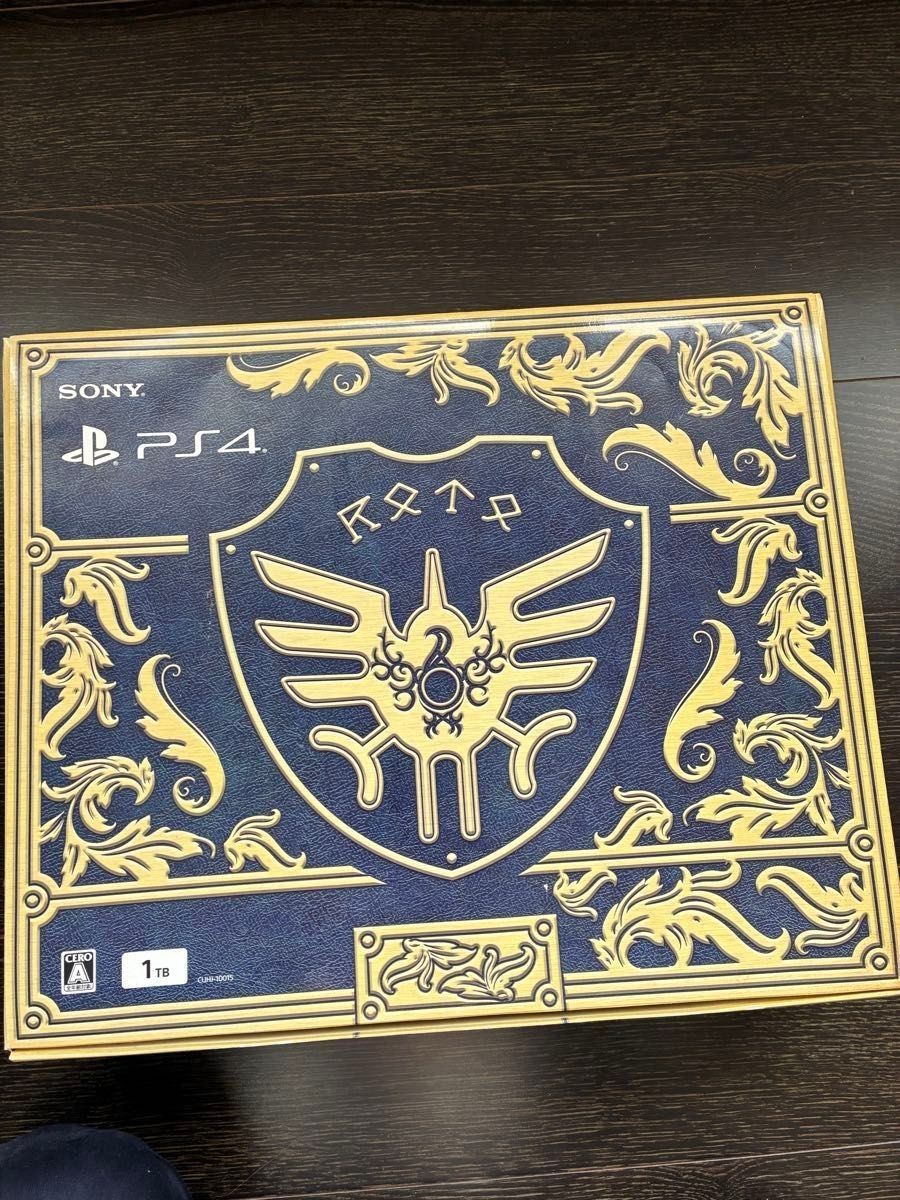 PS4 Dragon Quest Roto Edition 1TB with Stray Metal Slime