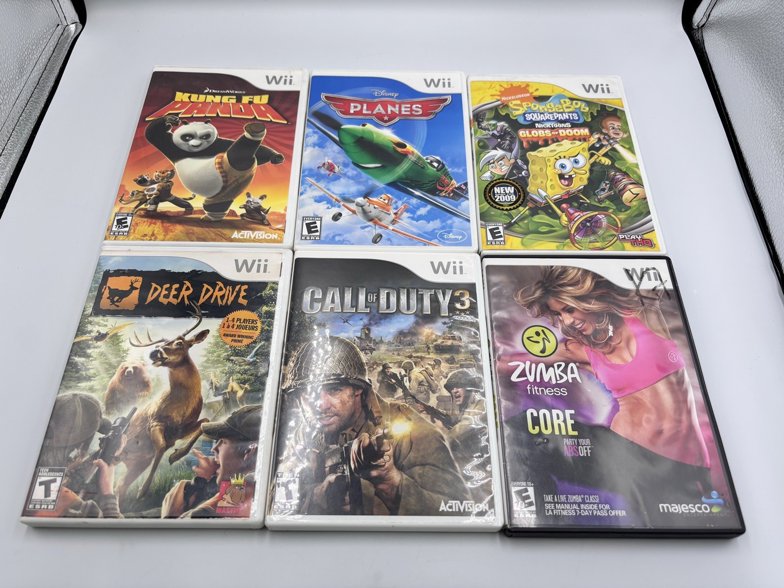 Wii 6 Games Call of Duty 3, Zumba Fitness, Deer Drive 3, Kongfu Panda, Spong Bob