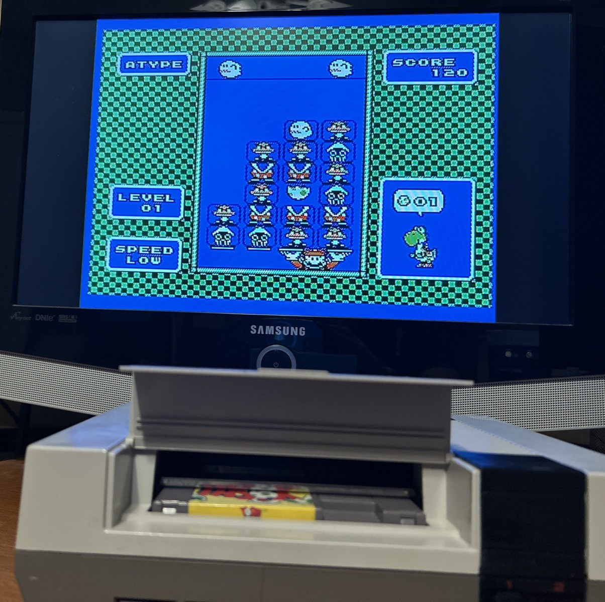 Yoshi – Nintendo Entertainment System (NES) CIB Complete w Manual + Reg – TESTED