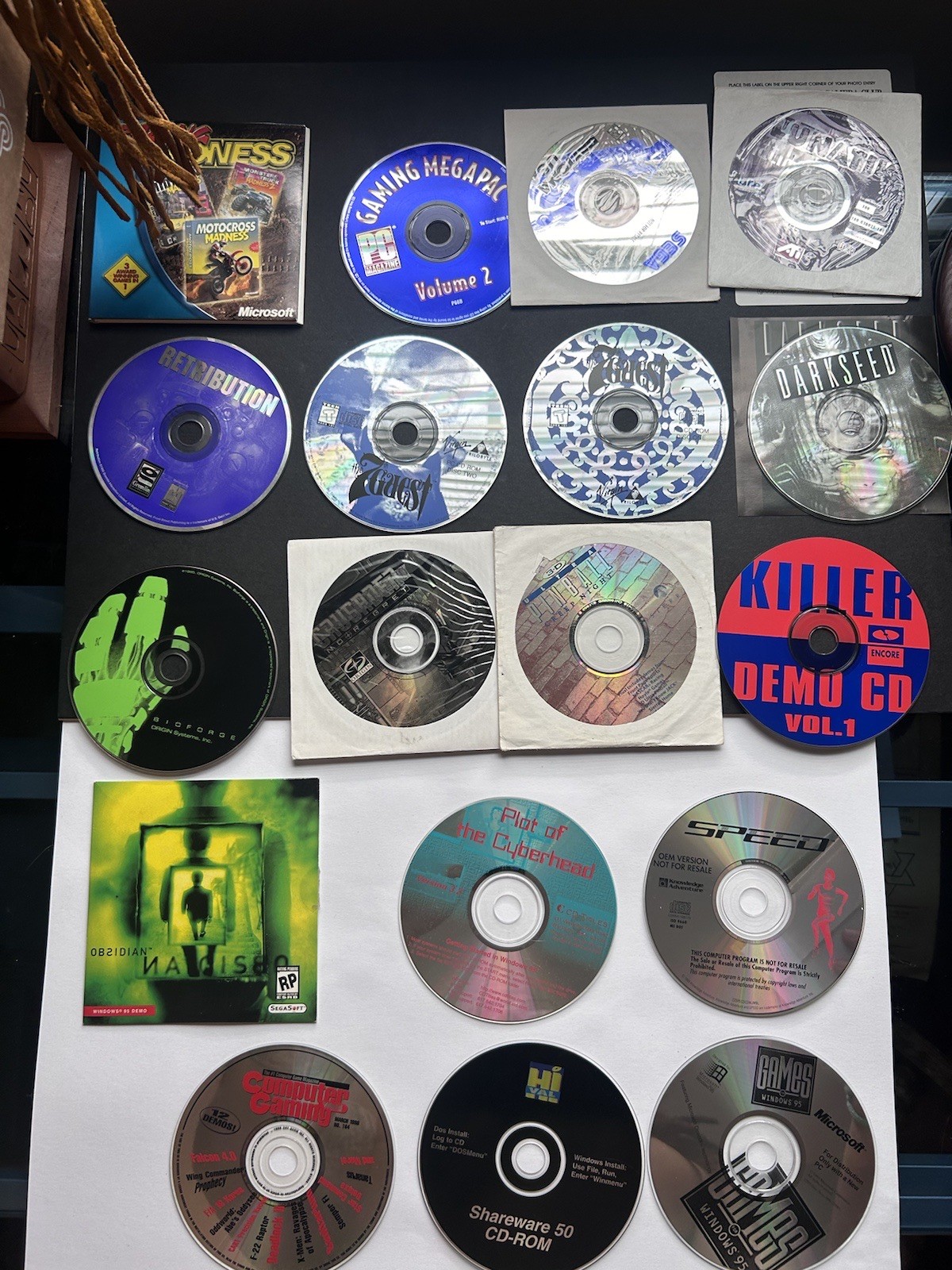 Vintage 90s PC CD-ROM Lot – Crusader No Regret, BioForge (22 Discs)