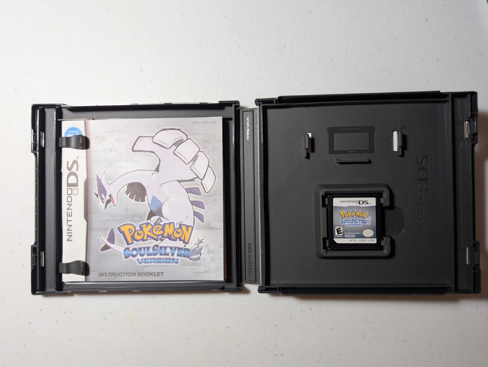 Pokemon: SoulSilver Version (Nintendo DS, 2010) Authentic