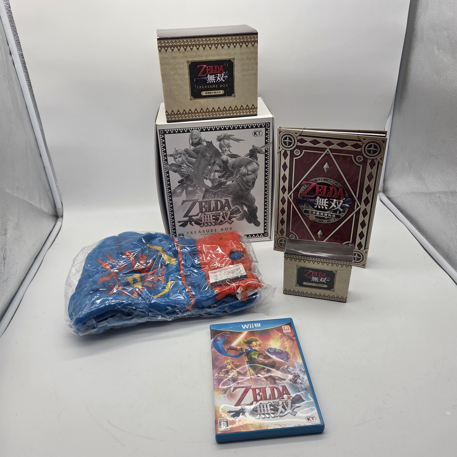 Official Zelda Hyrule Warriors Wii U Treasure Box Triforce Clock Music Box NEW