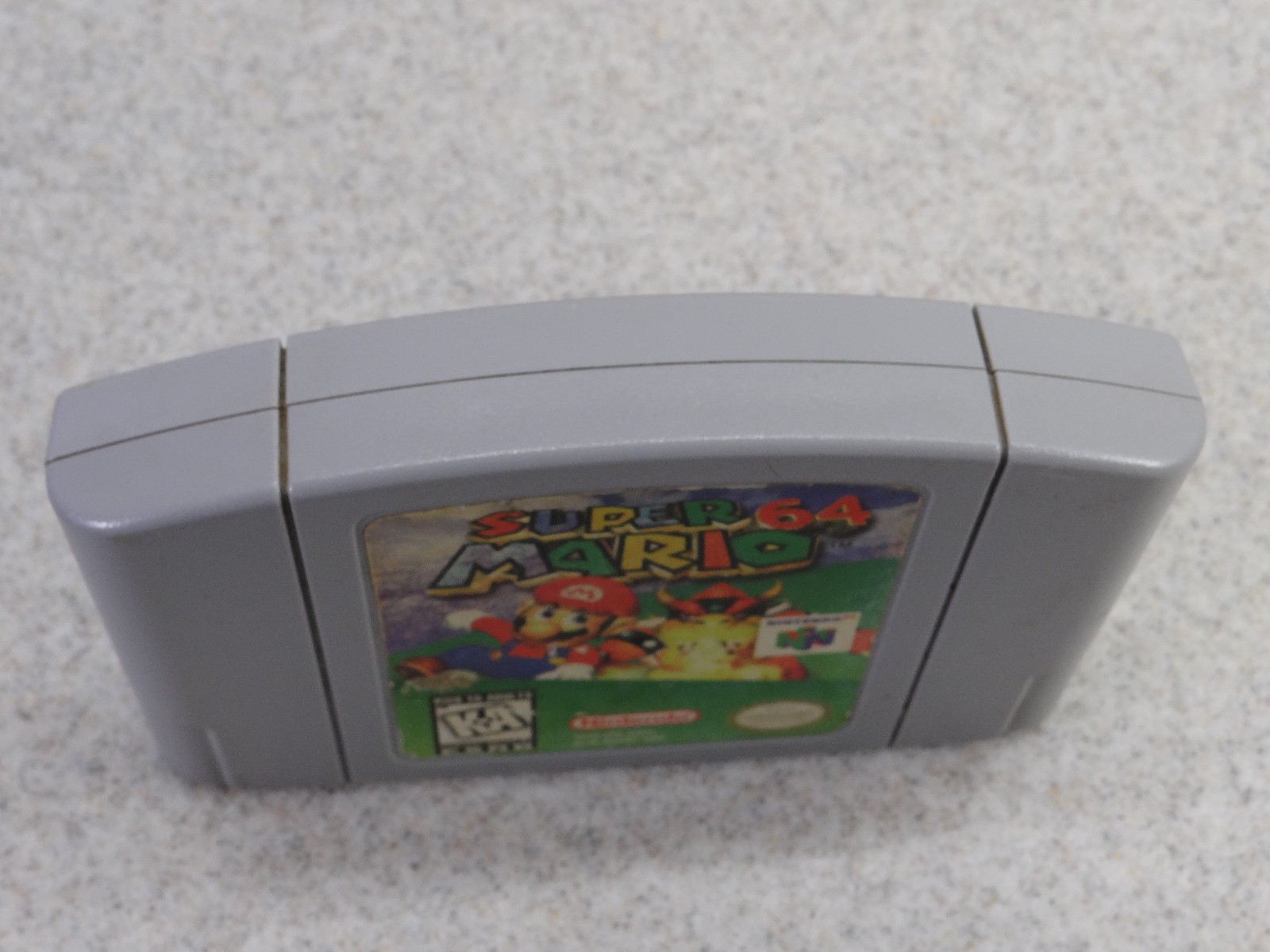 Super Mario 64 – Original and Authentic Nintendo 64 Game