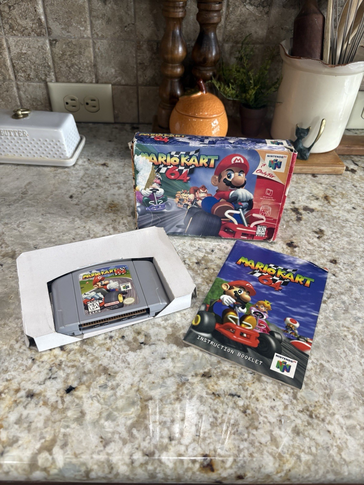 Mario Kart 64 (Nintendo 64 N64) In Box with manual Works Authentic Tested