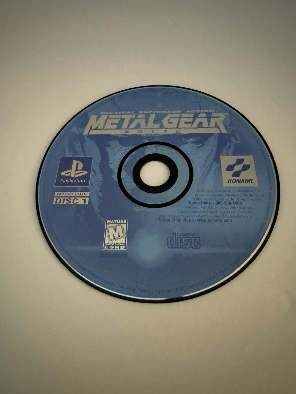 Metal Gear Solid Tactical Espionage Action (Sony Playstation, 1999) Discs only