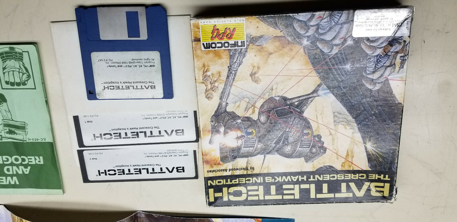 902 BATTLETECH CRESCENT HAWKS inception MECHWARRIOR ACTIVISION at xt 386 windows