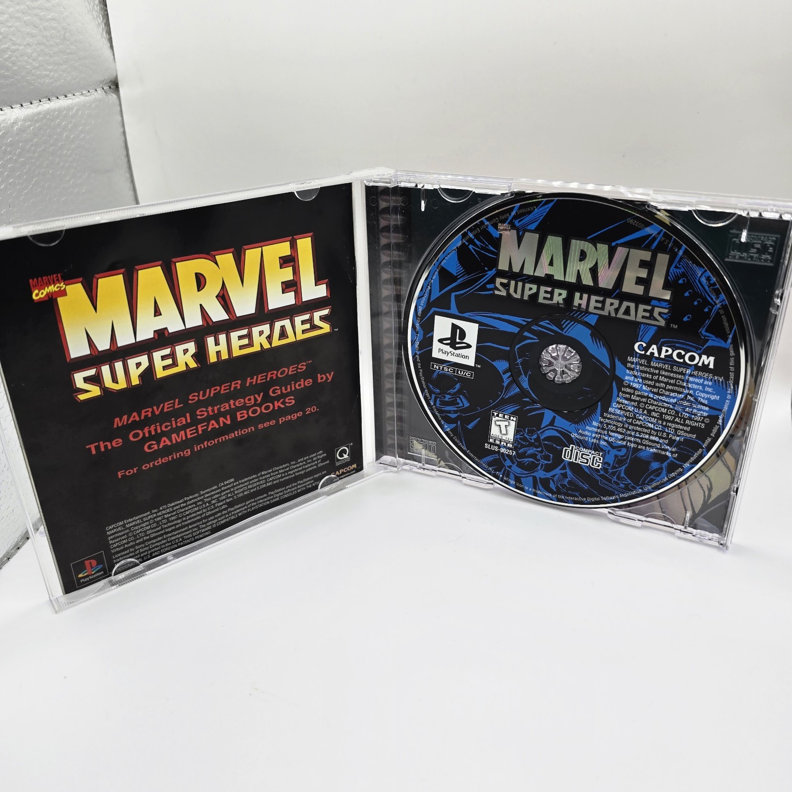 Marvel Super Heroes PS1 (Sony PlayStation 1, 1997) CIB COMPLETE & TESTED!⭐️⭐️⭐️
