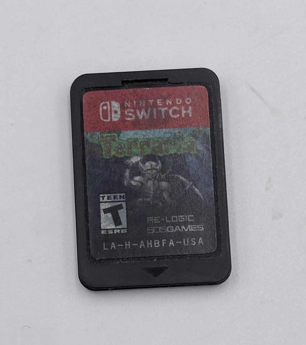 Terraria – Nintendo Switch Game Cartridge only TESTED