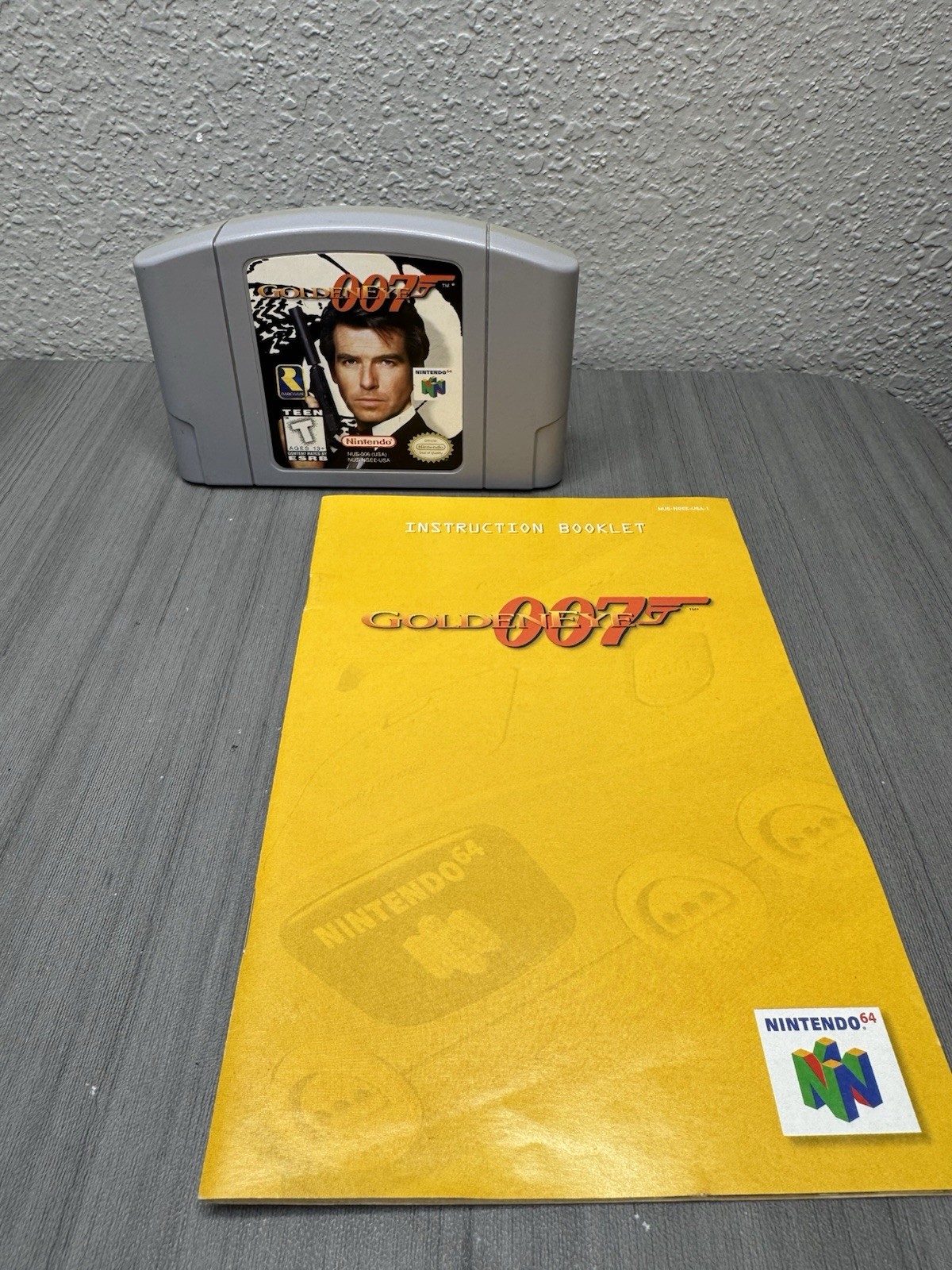 GoldenEye 007 (Nintendo 64, 1997) N64 Authentic Cartridge Manual