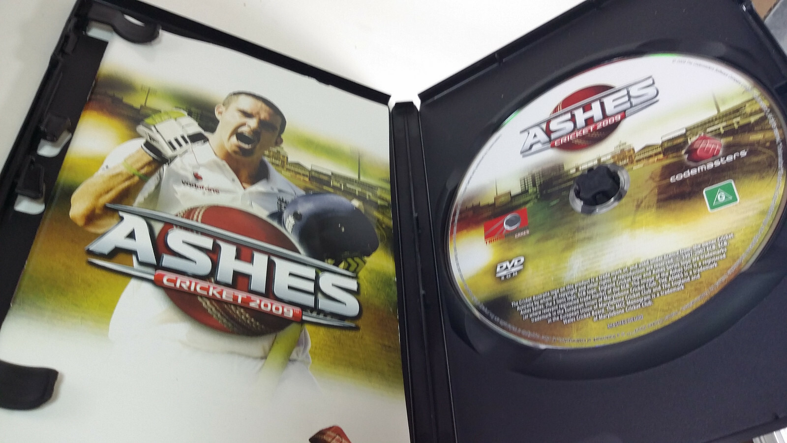 Ashes Cricket 2009 PC DVD-Rom Codemasters Sports Game Australia Europe PAL Win.