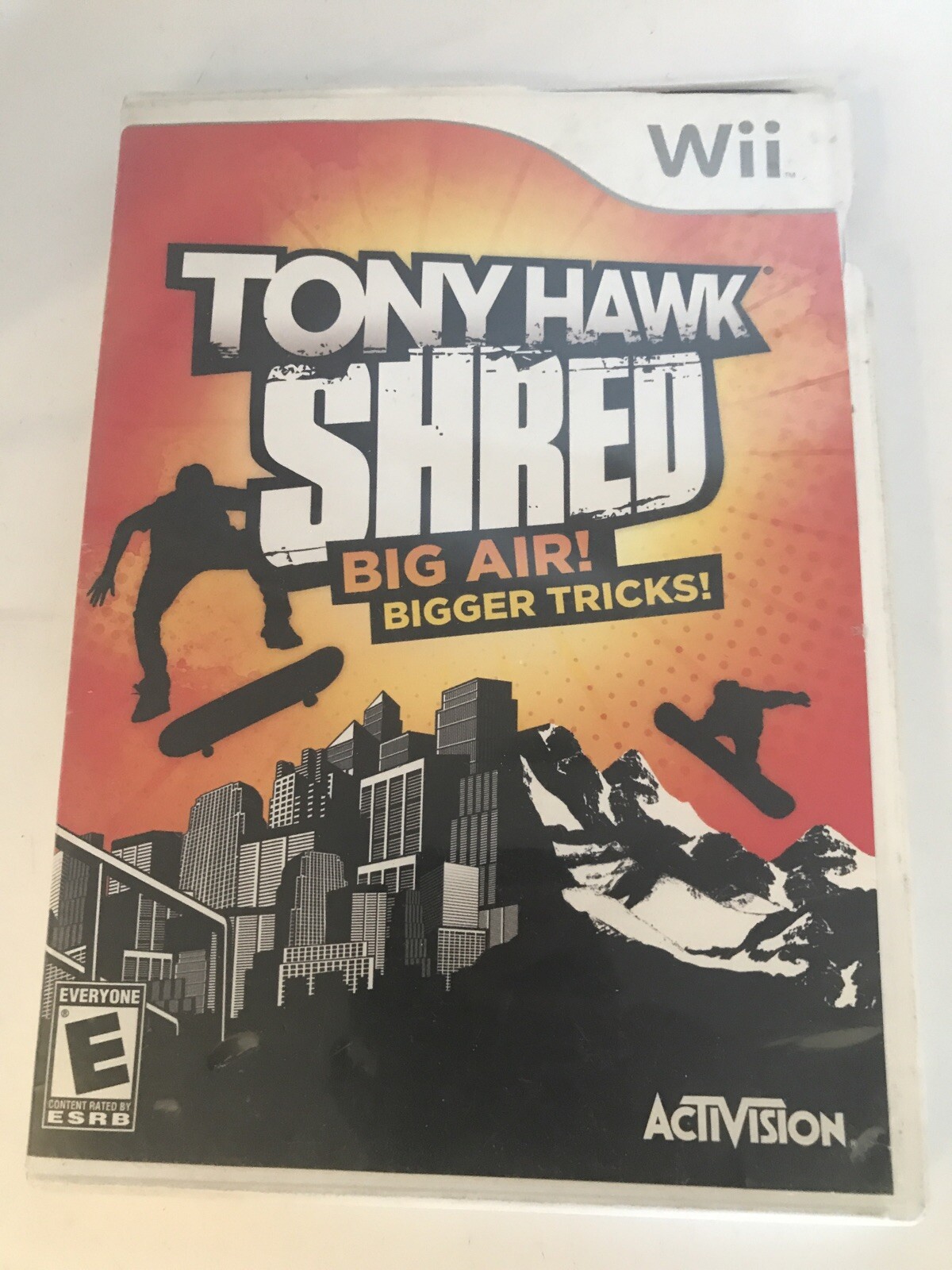 Tony Hawk: Shred: Big Air! Bigger Tricks! – Nintendo Wii Video Game -Case Damage