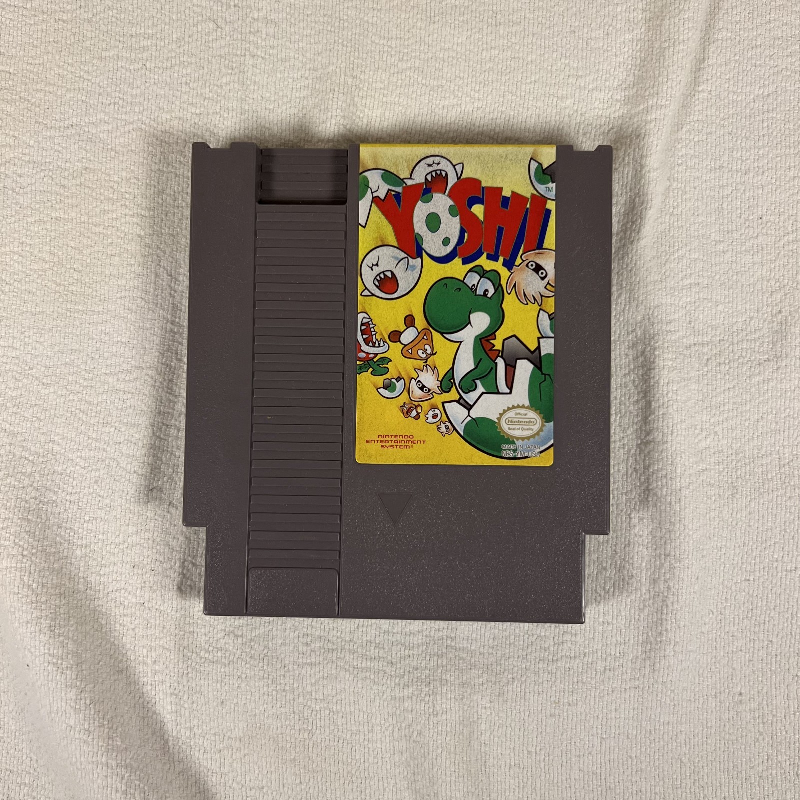 Yoshi Nintendo Entertainment System 1992 NES