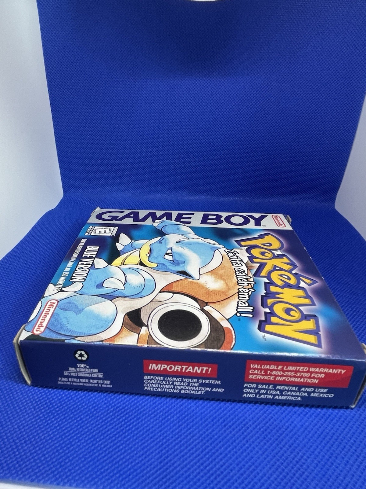 Pokemon Blue Version Complete Box Nintendo GameBoy Authentic CIB