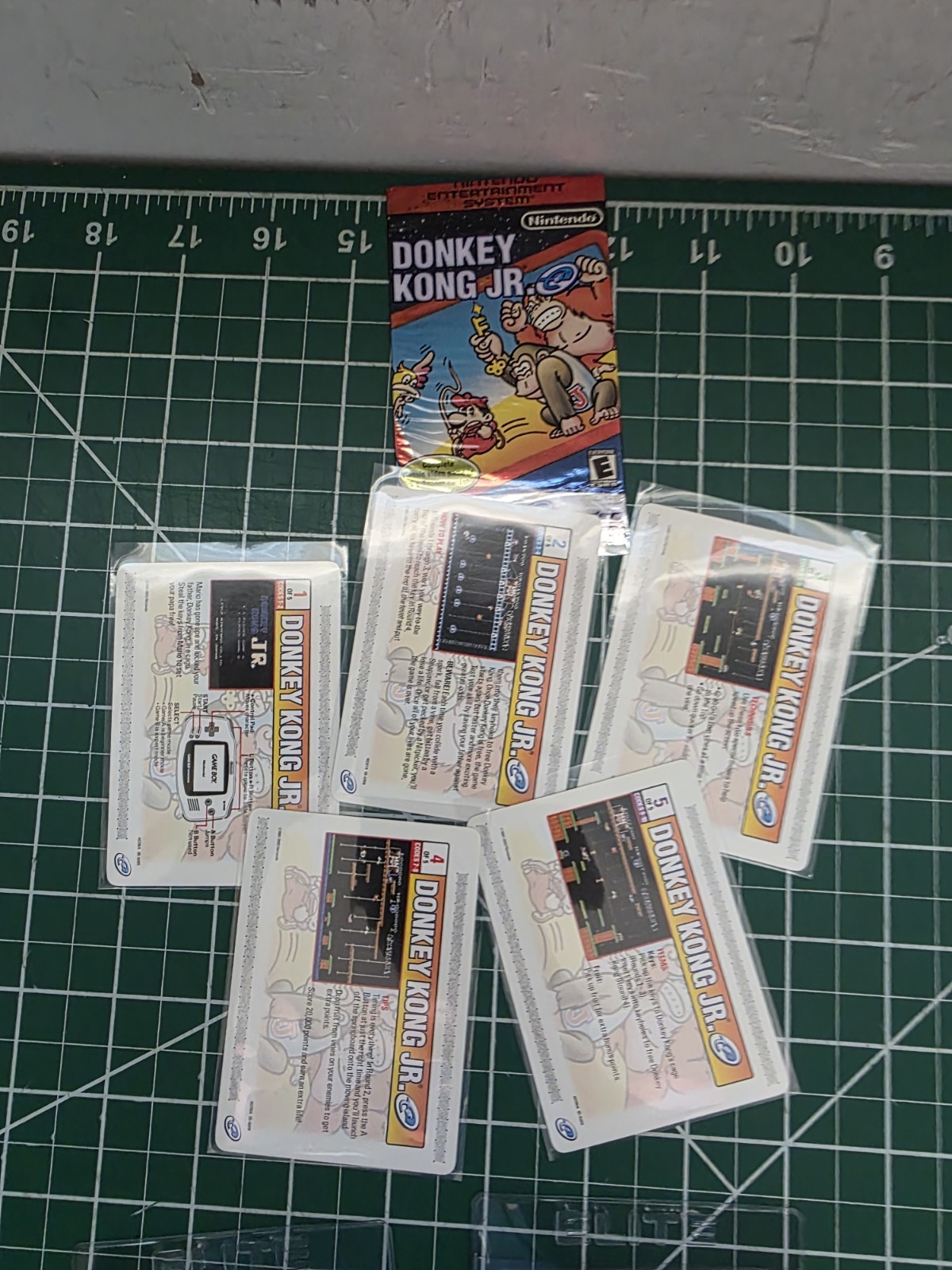 Donkey Kong 3 Jr 1– Nintendo e-Reader Card Set 17 Cards w/ Sleeves