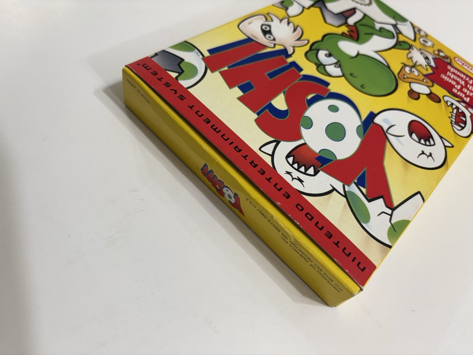 ✨Yoshi Nintendo NES 1992 Complete In Box, Clean, Near Mint! With Protector!
