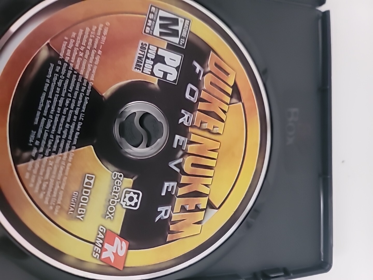 Duke Nukem Forever (PC, 2011) Pre-owned Excellent Condition Very Clean Disc Book