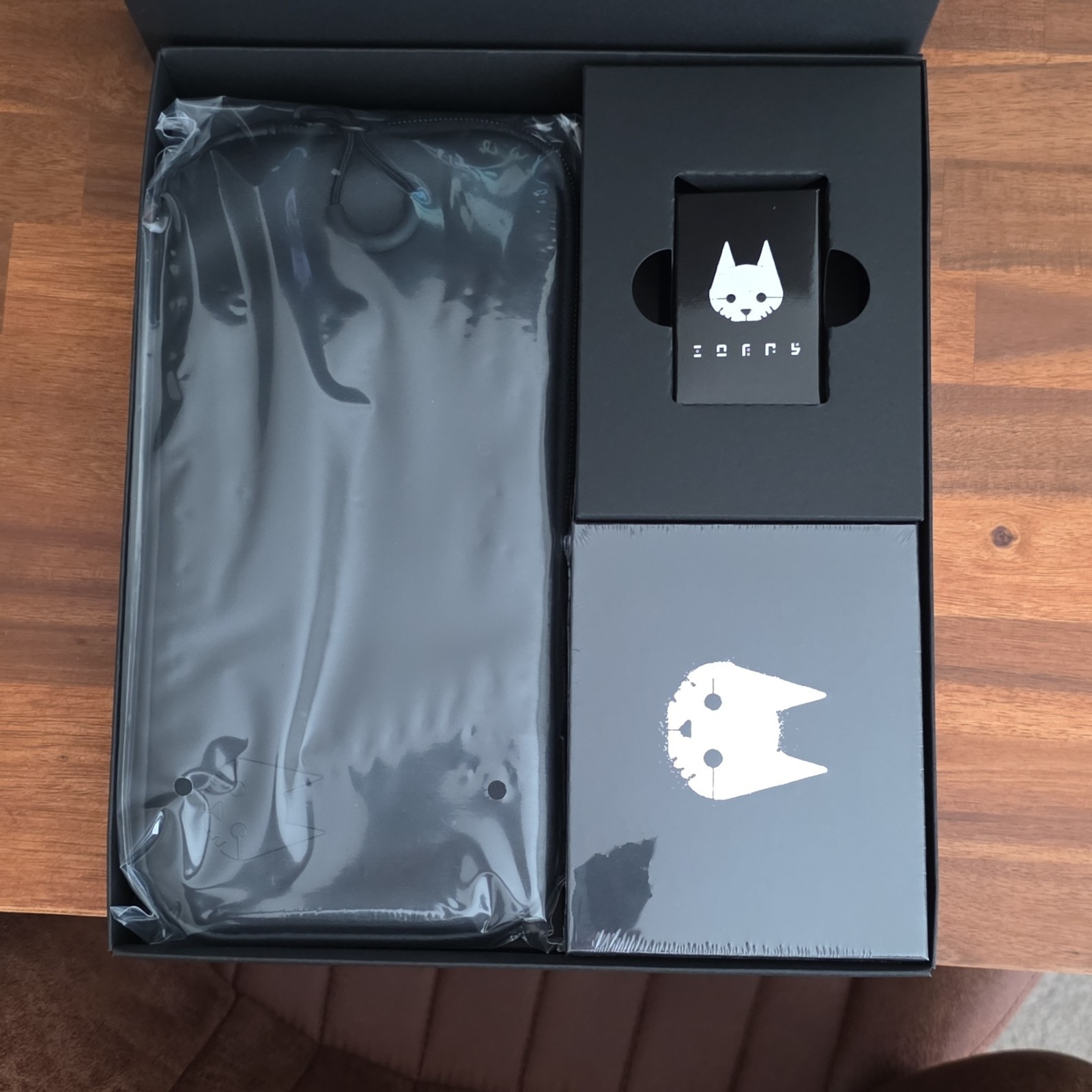 Stray Nintendo Switch Collector’s Edition (IN HAND)