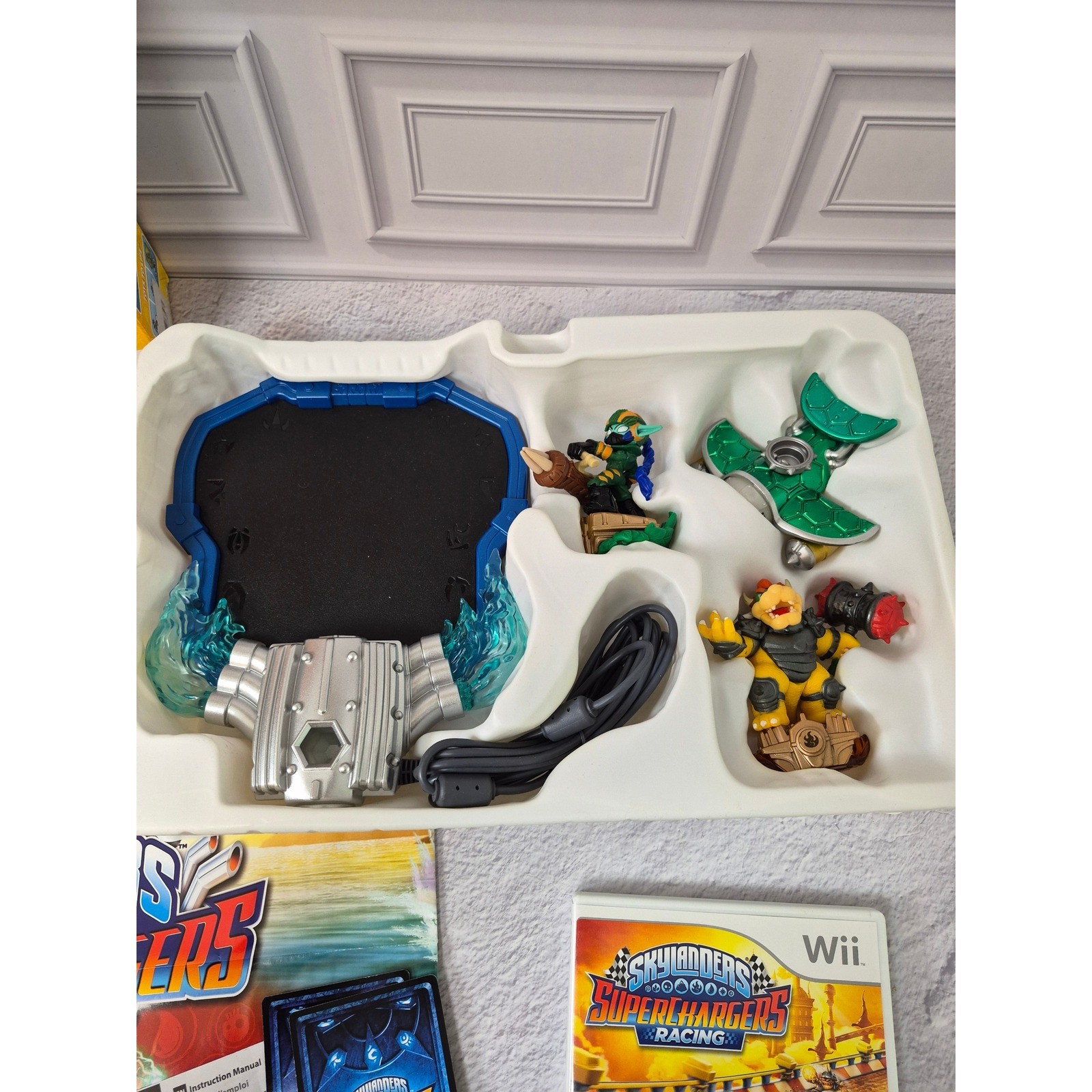 Skylanders SuperChargers Racing Starter Pack Nintendo Wii Bowser Amiibo Bundle