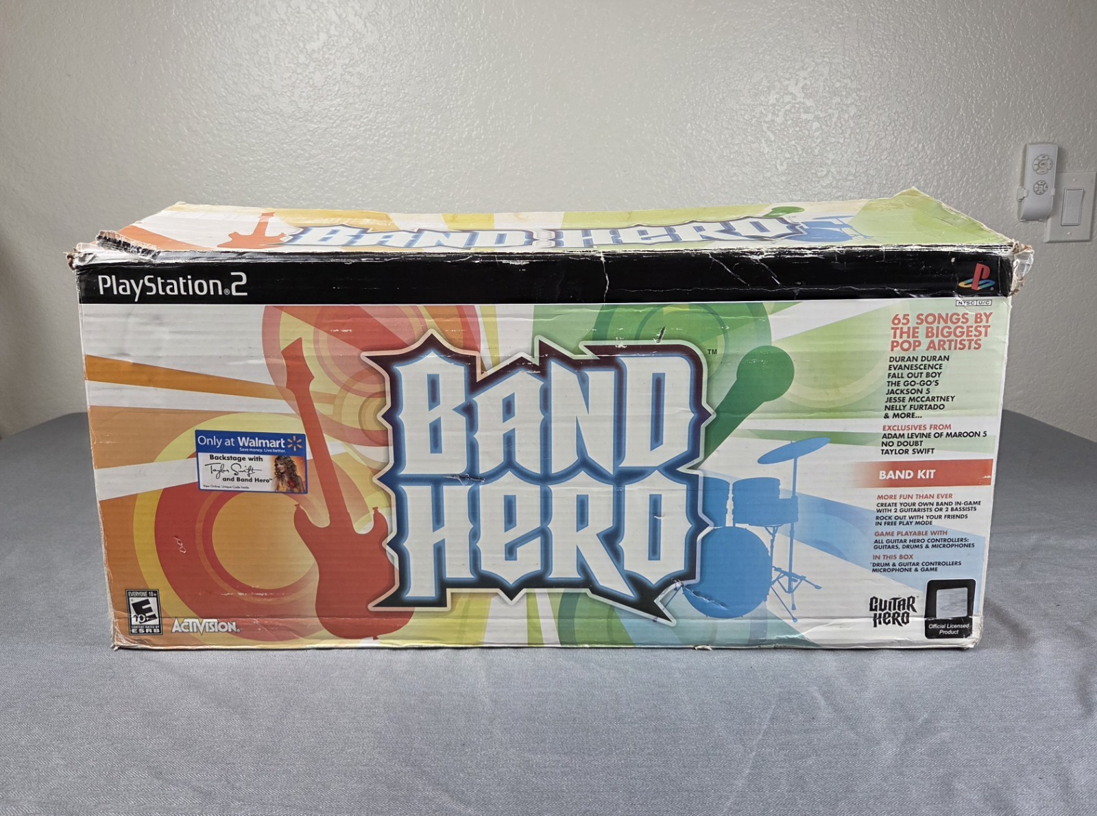 Officially Licensed Guitar Hero Playstation 2 Band Hero : Band Kit (Read)