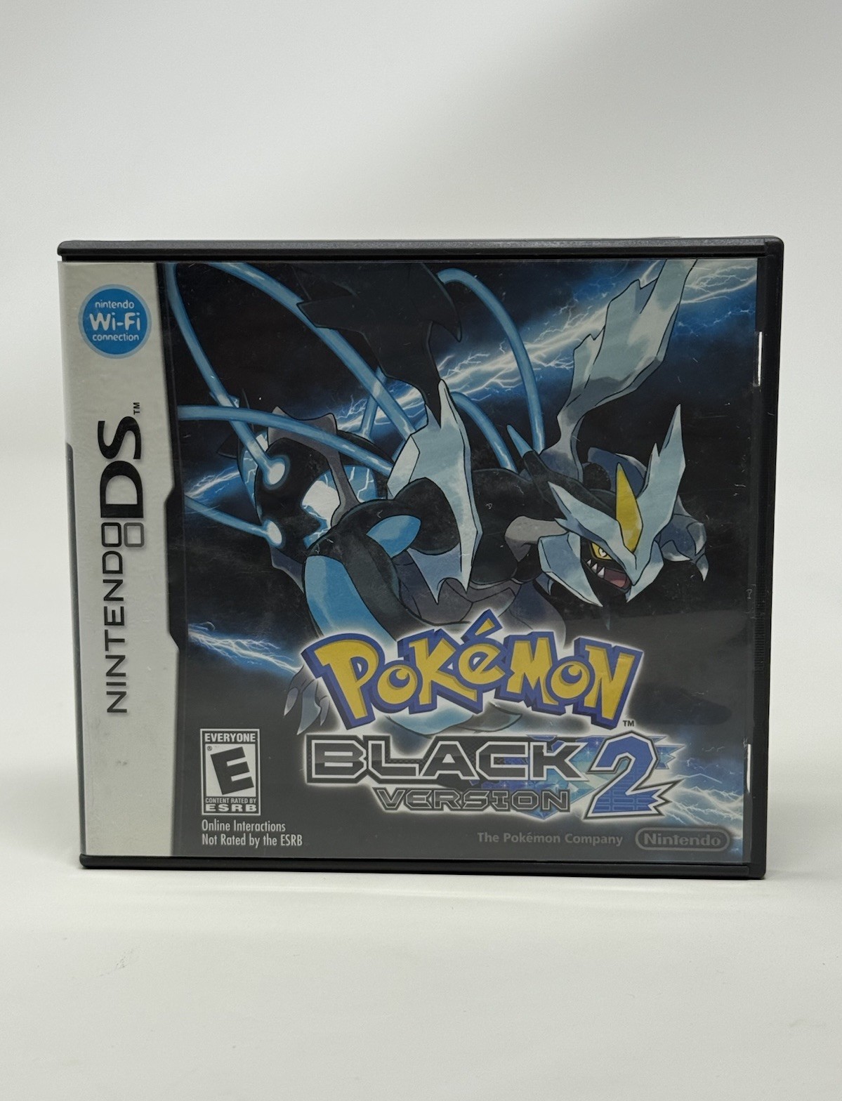 Pokemon Black Version 2 Nintendo DS Authentic Complete CIB w/ All Inserts Tested