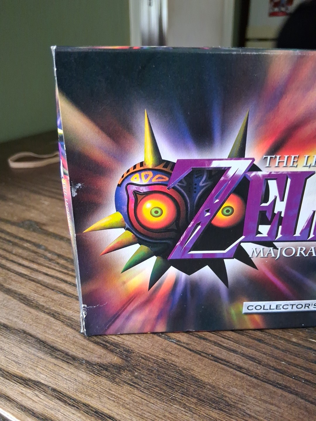 The Legend of Zelda Majora’ s Mask N64 Collector’s Edition CIB Gold Holo Cart