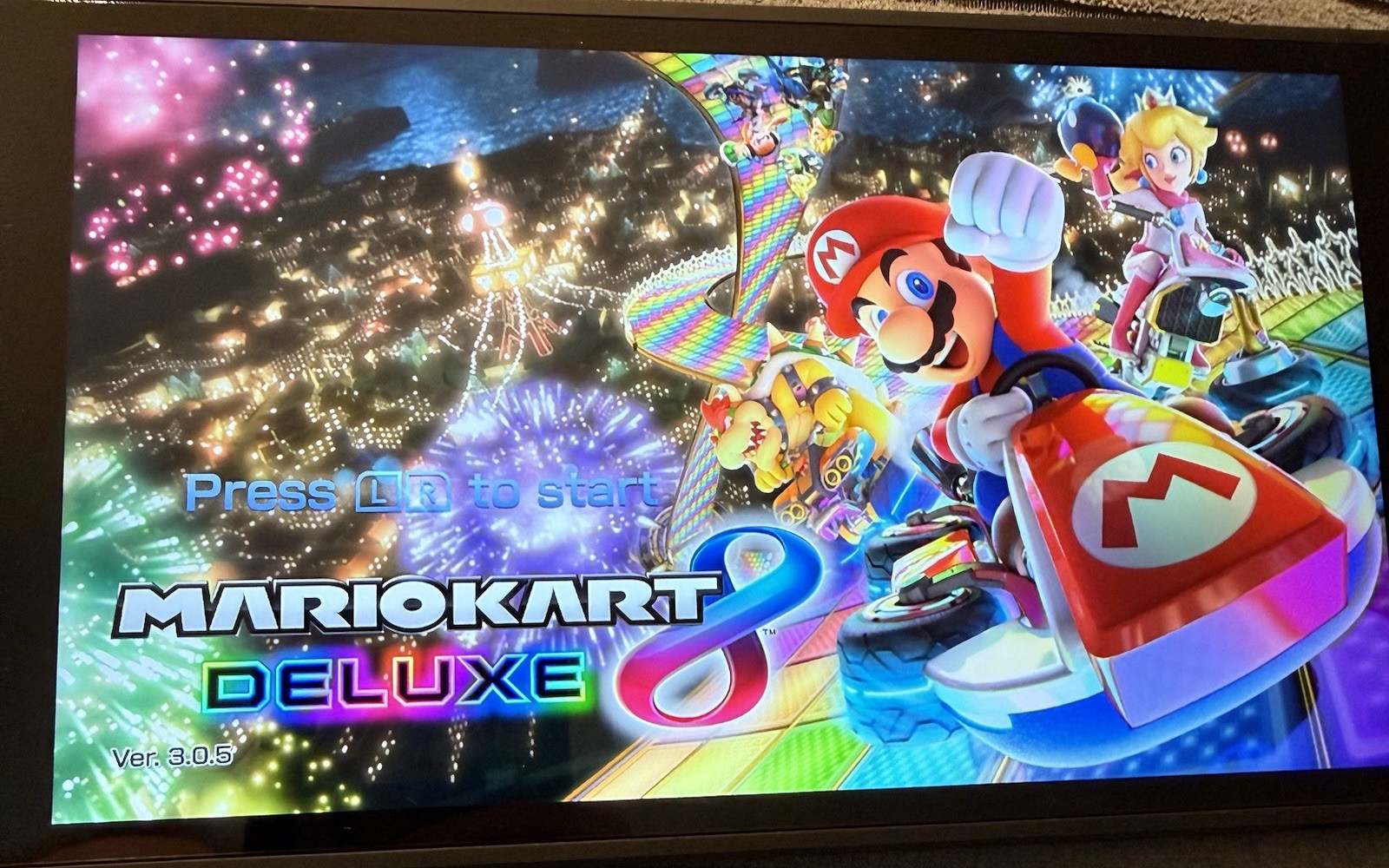 Nintendo Mario Kart 8 Deluxe (Switch) USA Version 2017 Game Only Works Great
