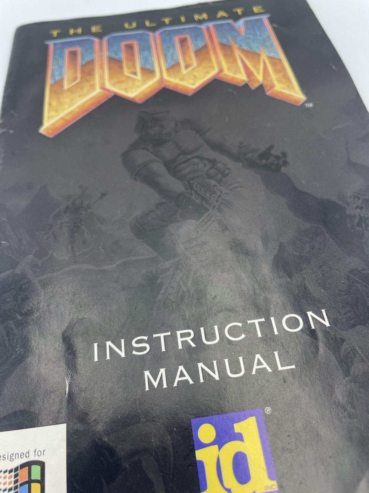 The Ultimate Doom Instruction Booklet Manual! Vintage Windows 95. NO GAME.