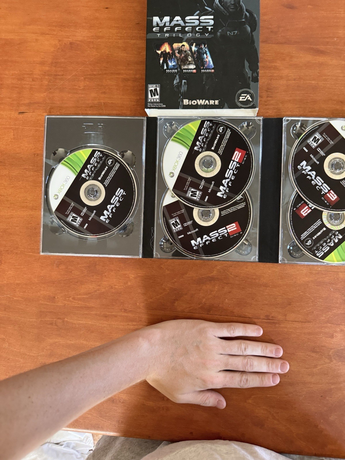 Mass Effect Trilogy (Xbox 360) Excellent CIB Complete & Tested – Ships Fast