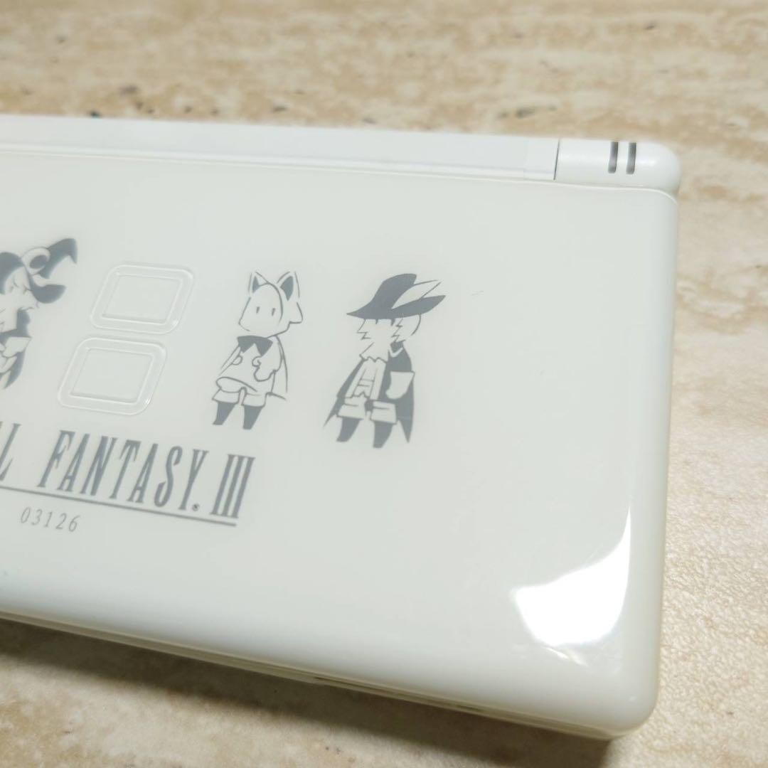 Nintendo DS Lite Final Fantasy III Crystal Edition CIB Complete Rare 6988