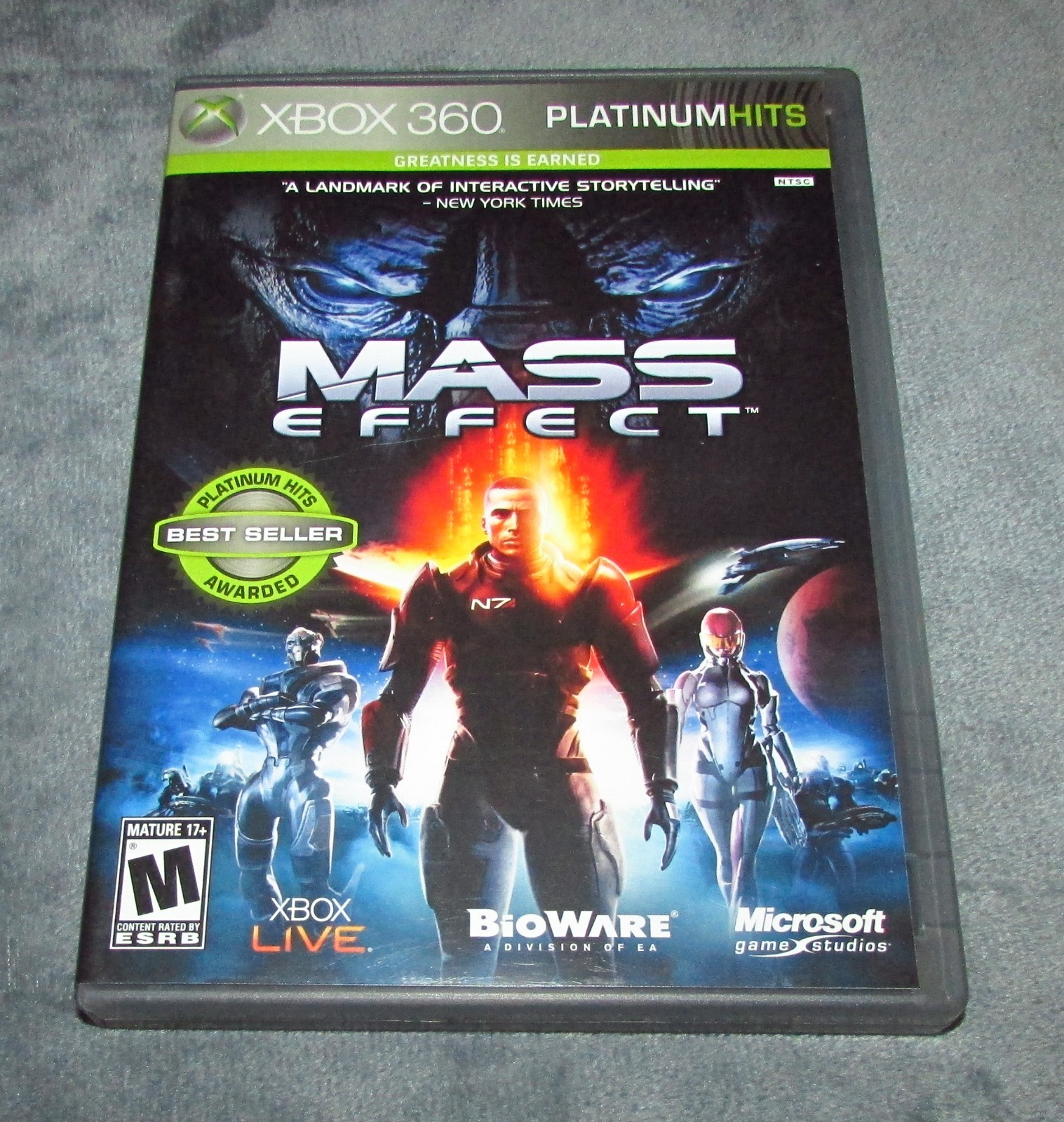 Mass Effect (2009) Xbox 360 Complete / Fast Free Shipping!