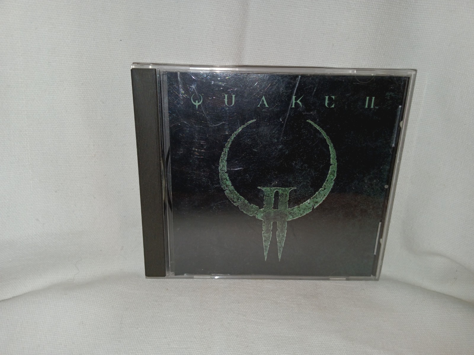 Quake II Apple PC CD-ROM 1997 Activision Jewel Case Edition id Software