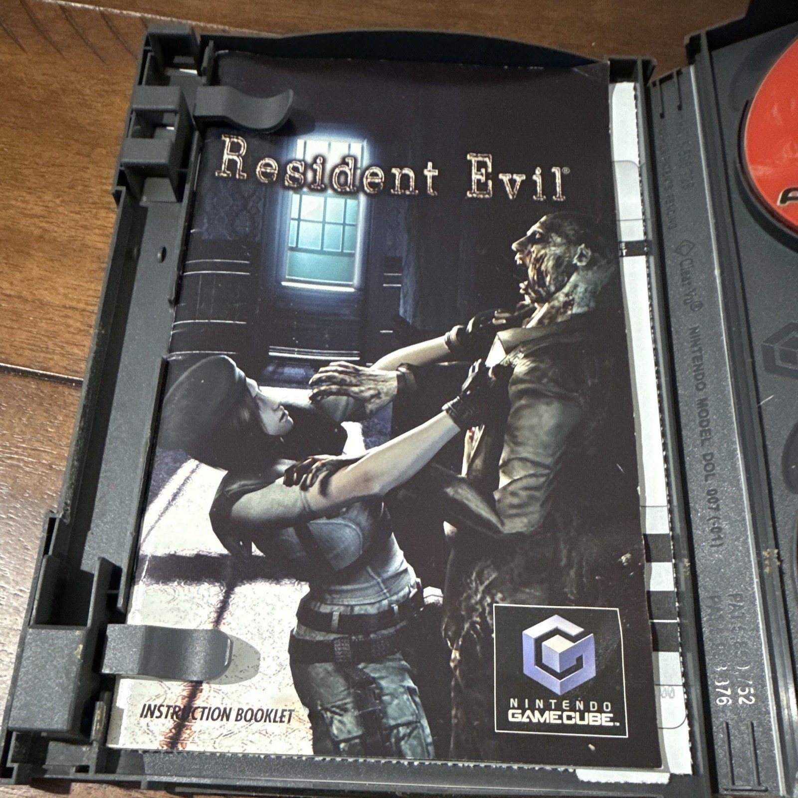 Capcom Resident Evil (Nintendo GameCube) CIB w/ Manual, 2 Discs CIB Manual