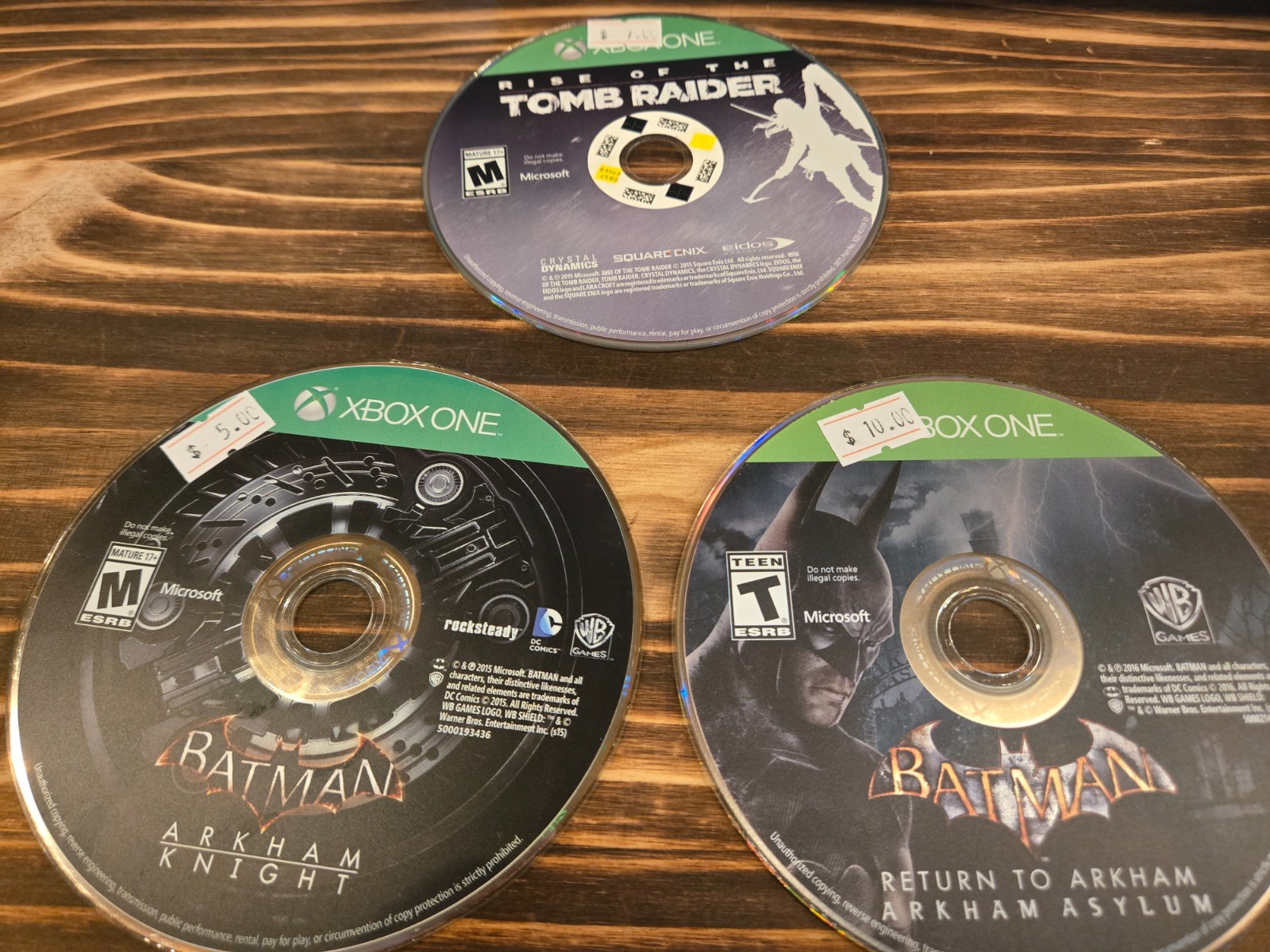 3 game XboxOne Game bundle- Rise of the Tomb raider, Batman Arkham series x2(FF)
