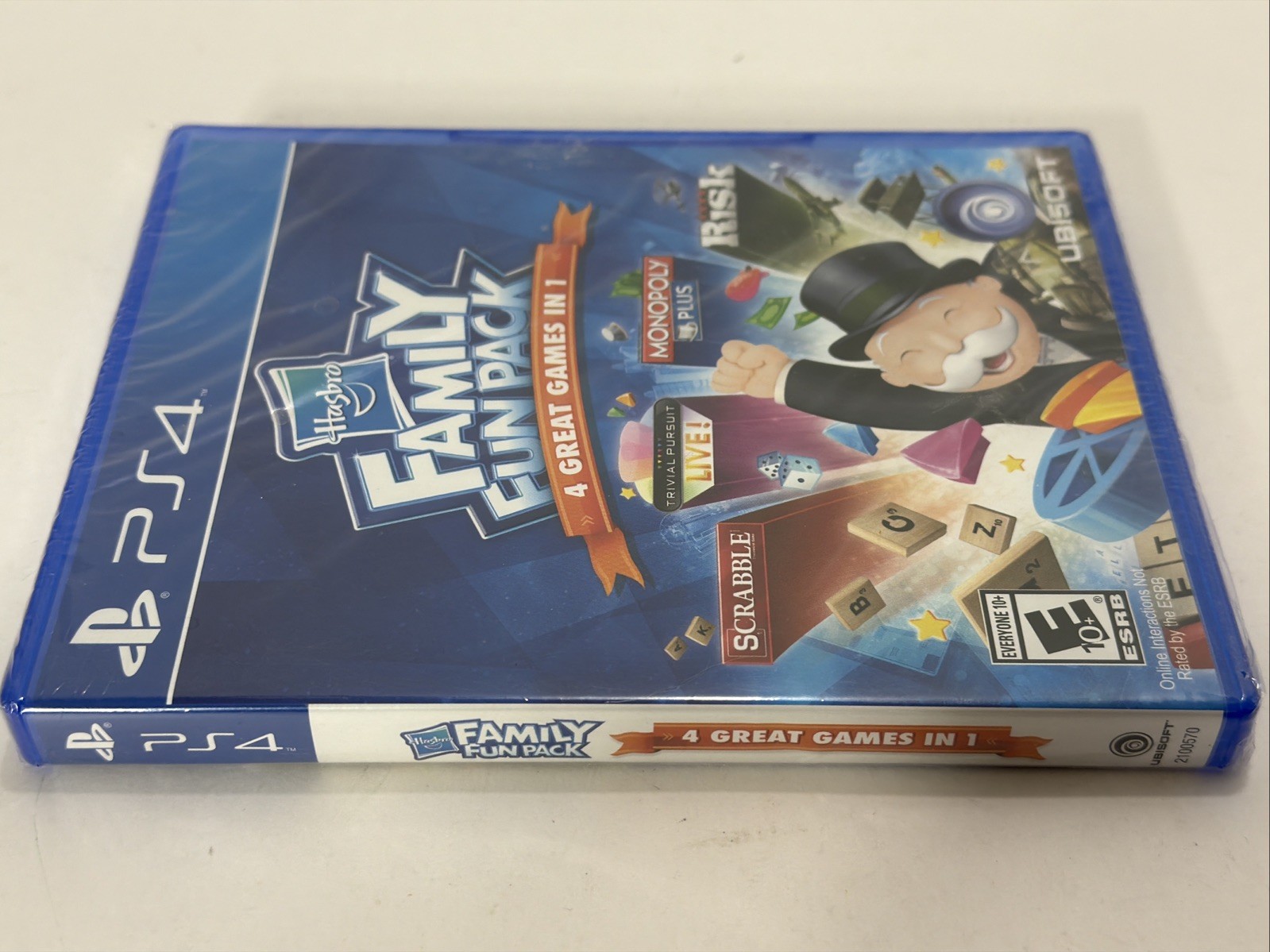 Hasbro Family Fun Pack (Sony PlayStation 4, 2015) Monopoly Risk Scrabble TP NEW!