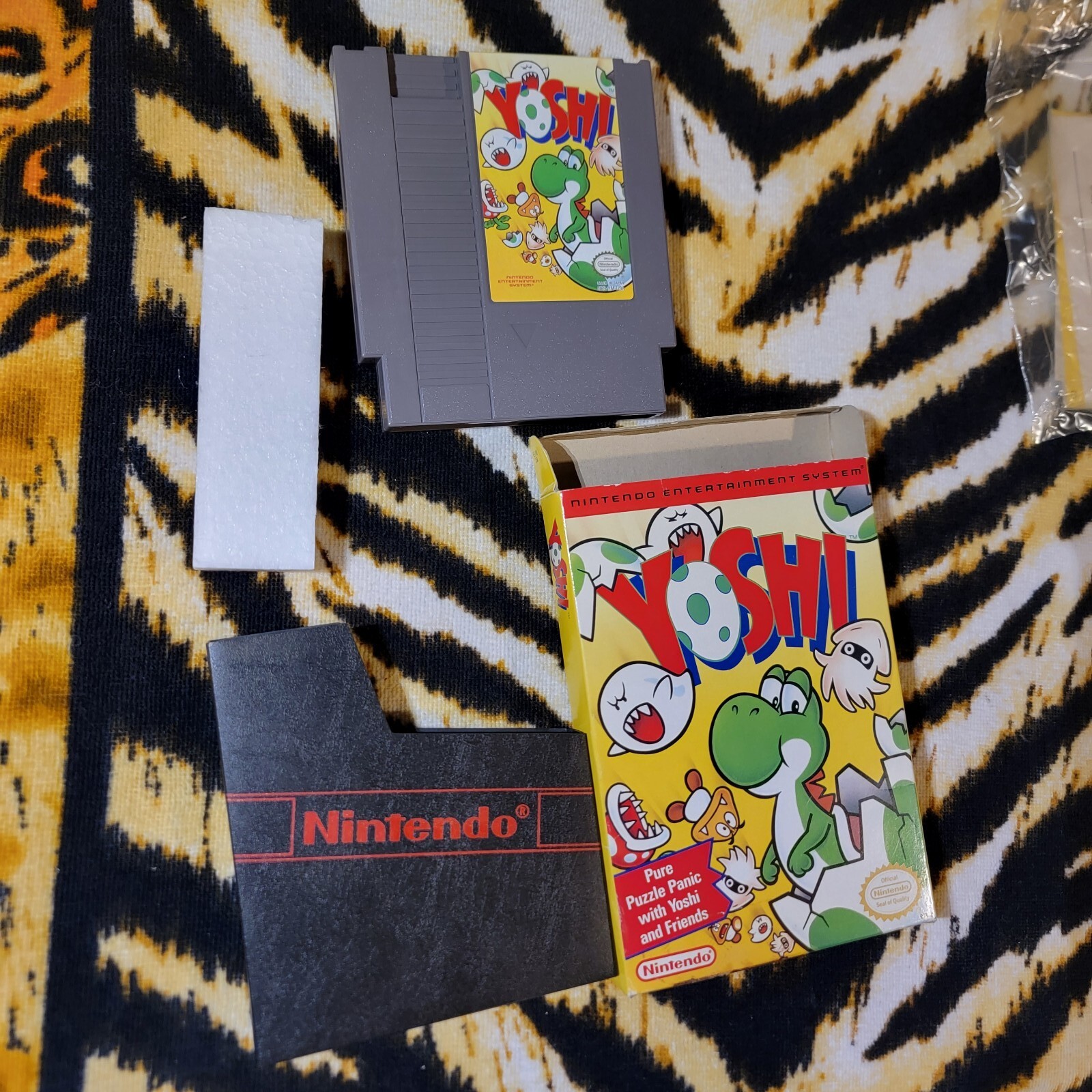 Yoshi Nintendo NES With Box