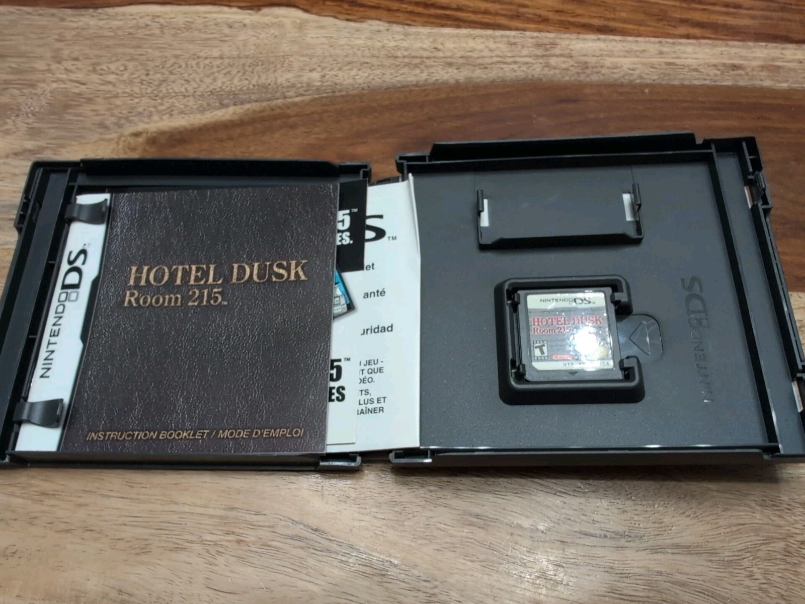Hotel Dusk: Room 215 -Nintendo DS-CIB w/Manual & Inserts – Original – Authentic