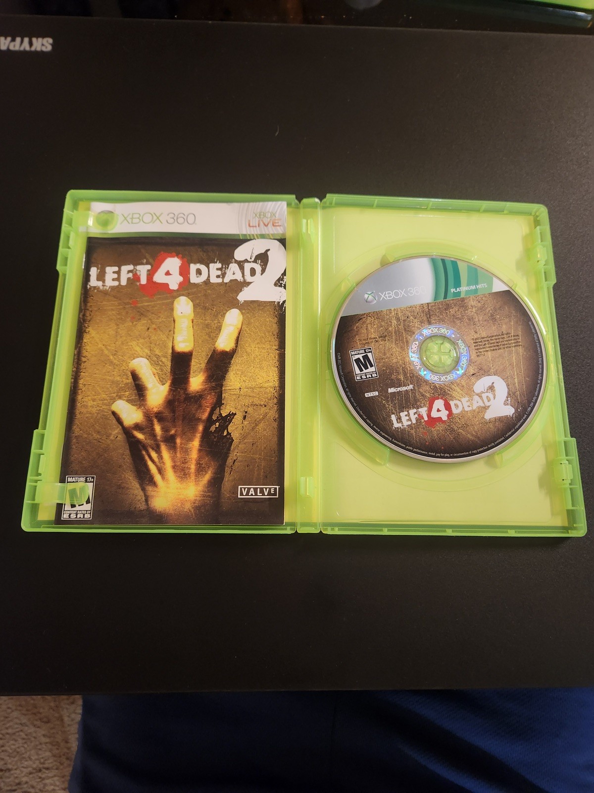 Left 4 Dead 2 (Microsoft Xbox 360, 2009) Complete W/ Manual CIB TESTED