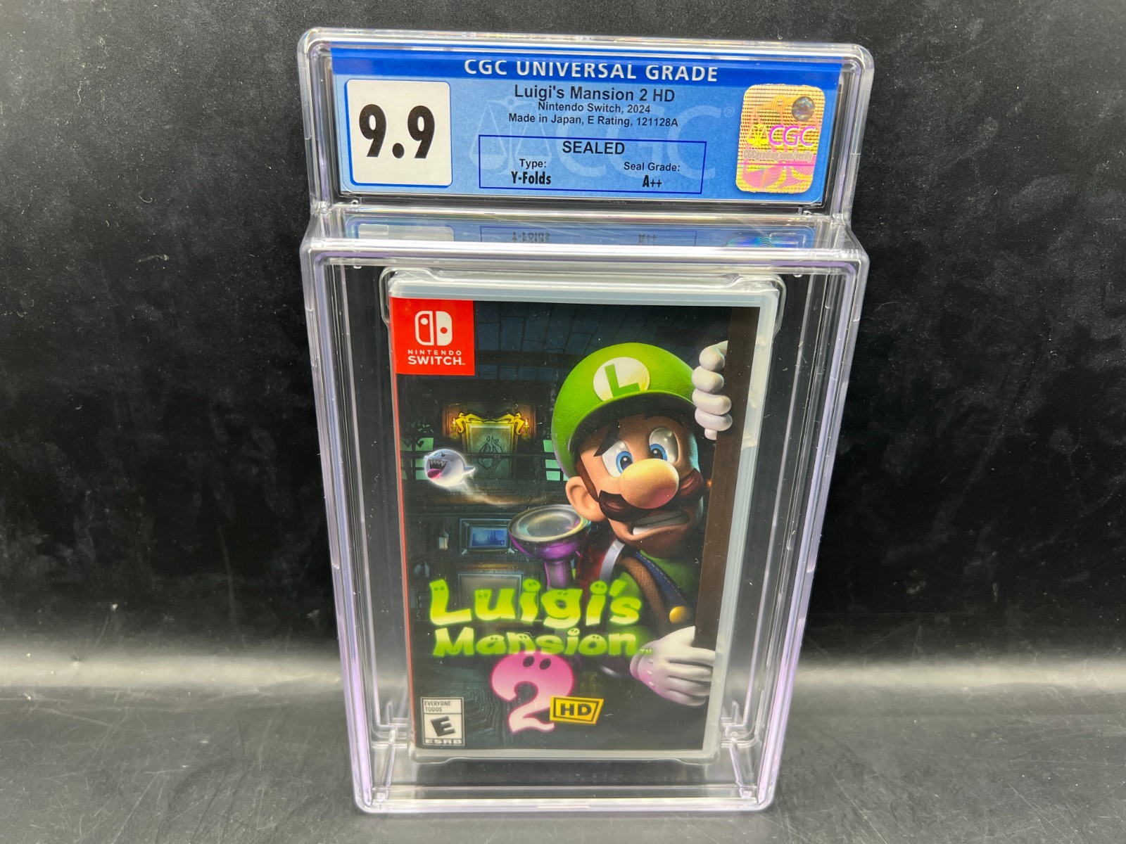 1st Print Luigi’s Mansion 2 HD Nintendo Switch CGC 9.9 A++ FACTORY SEALED WATA