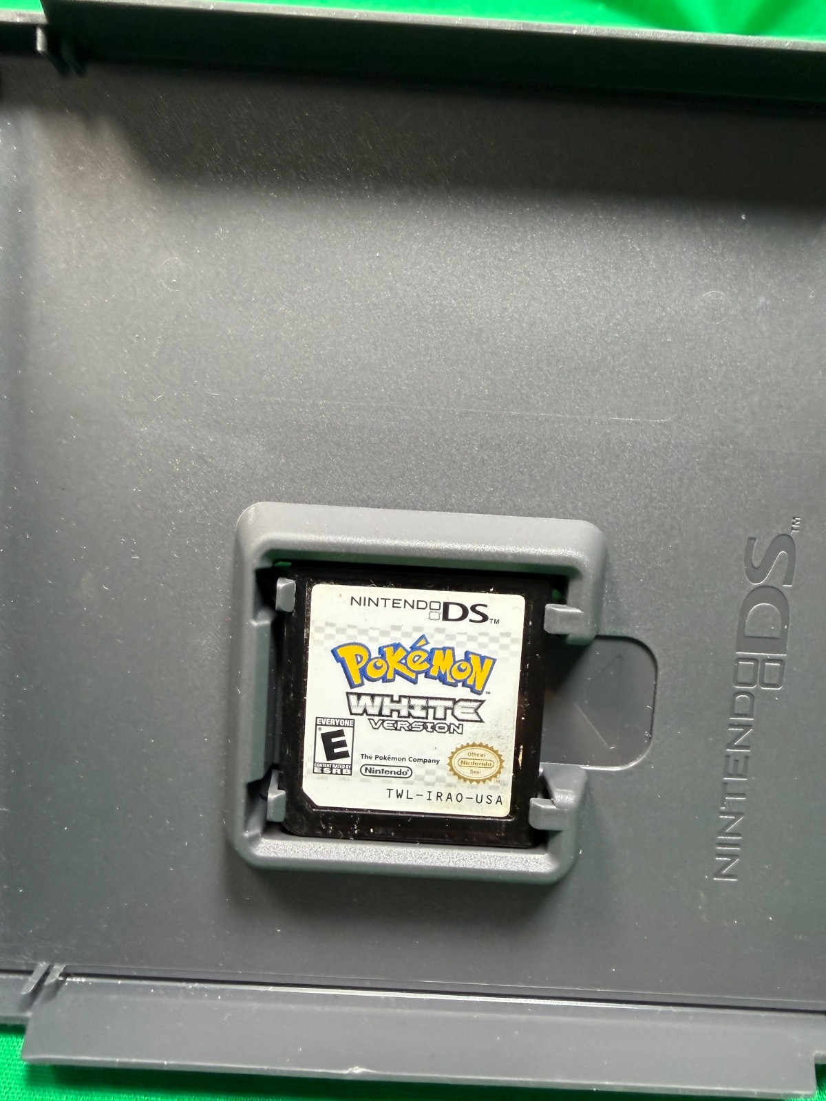 Pokemon White Version (Nintendo DS, 2011)