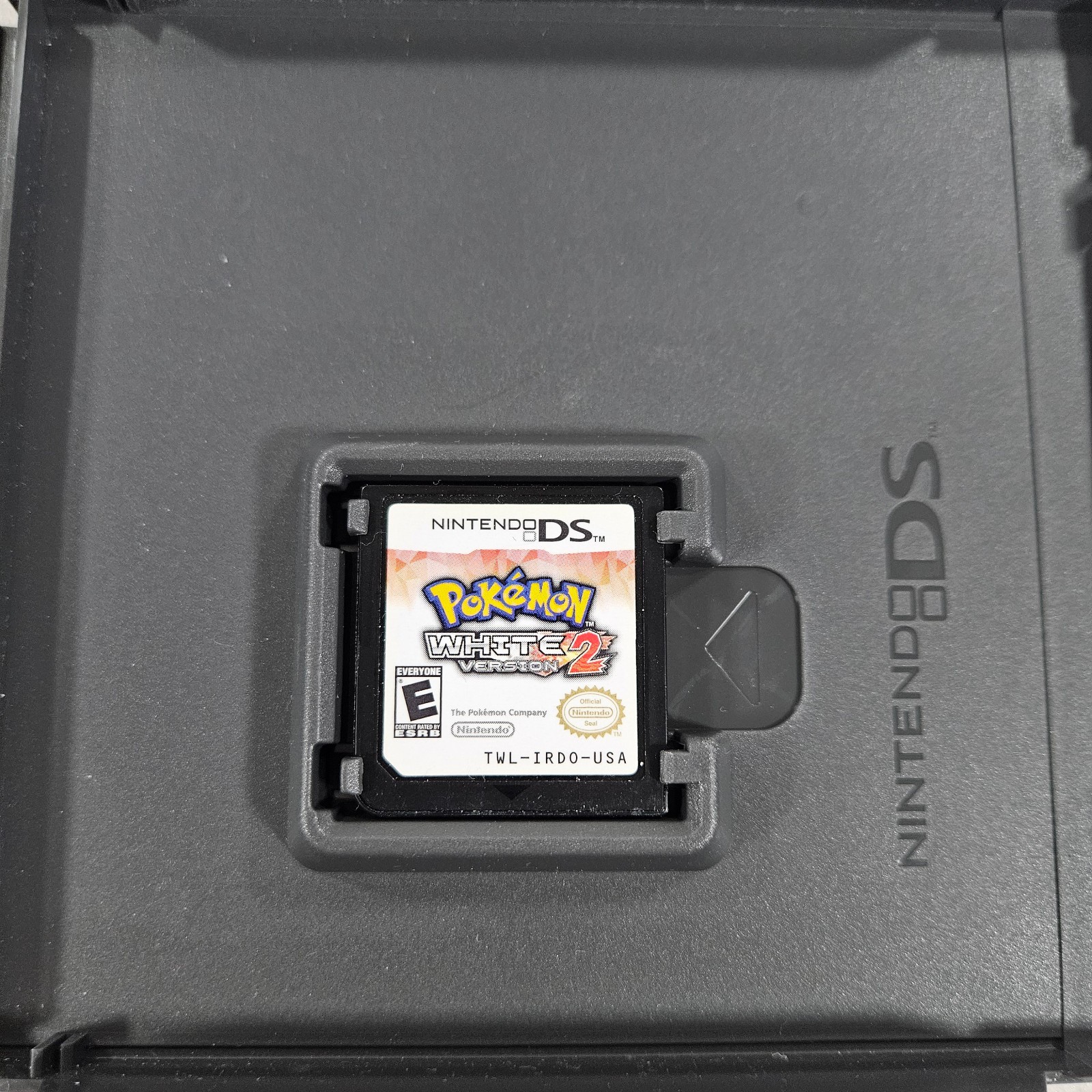 Pokemon White Version 2 Nintendo DS Authentic Complete In Box CIB Manual Tested