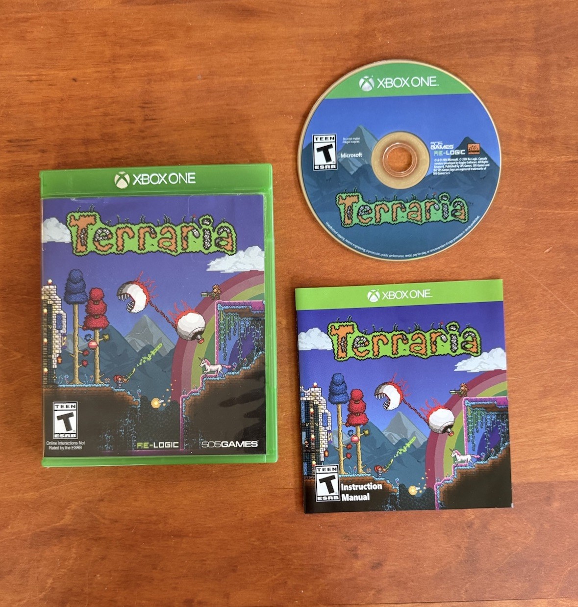 Terraria (Xbox One) CIB Complete & Tested – Ships Fast Free Shipping