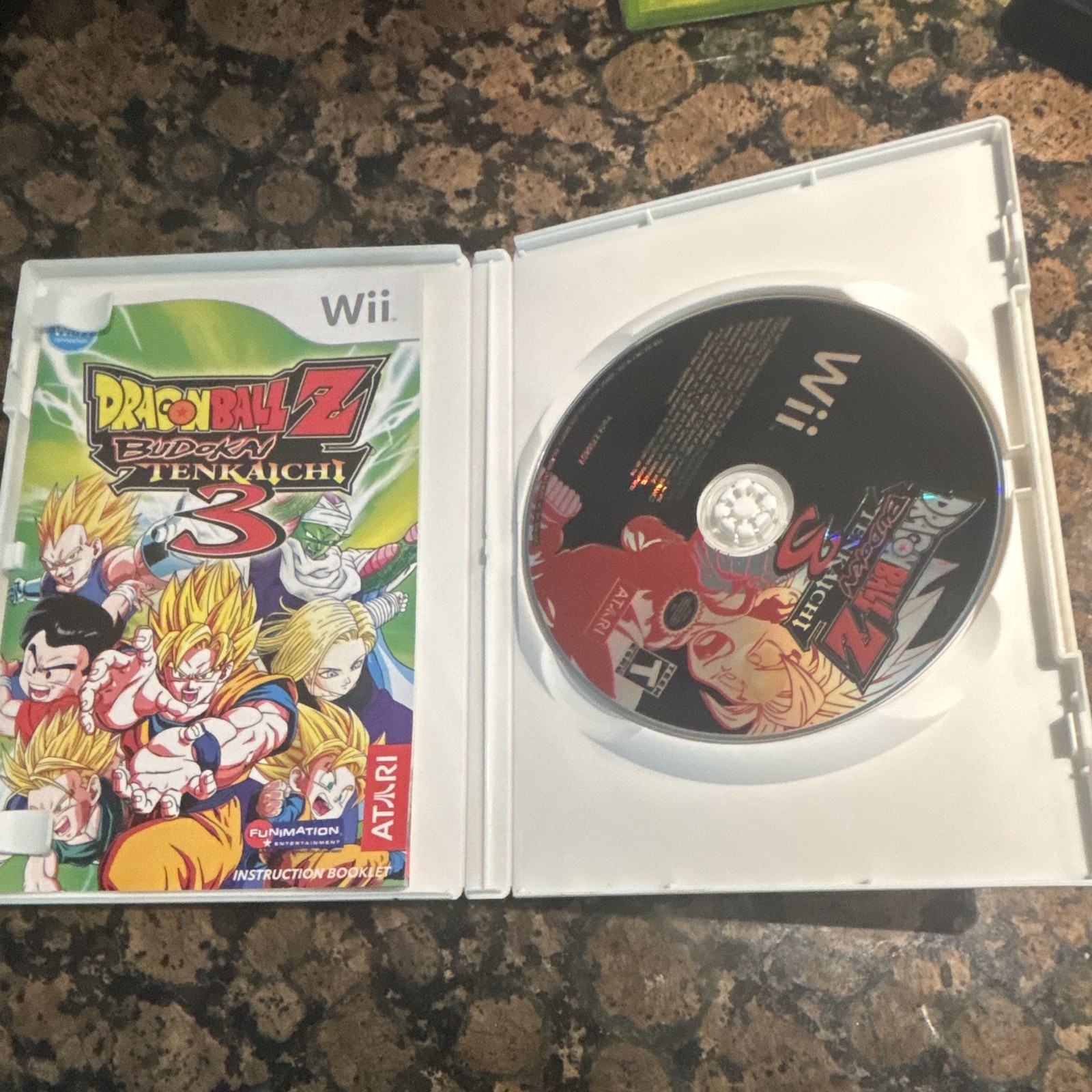 Atari Dragon Ball Z: Budokai Tenkaichi 3 (Nintendo Wii) Fighting w/ Manual