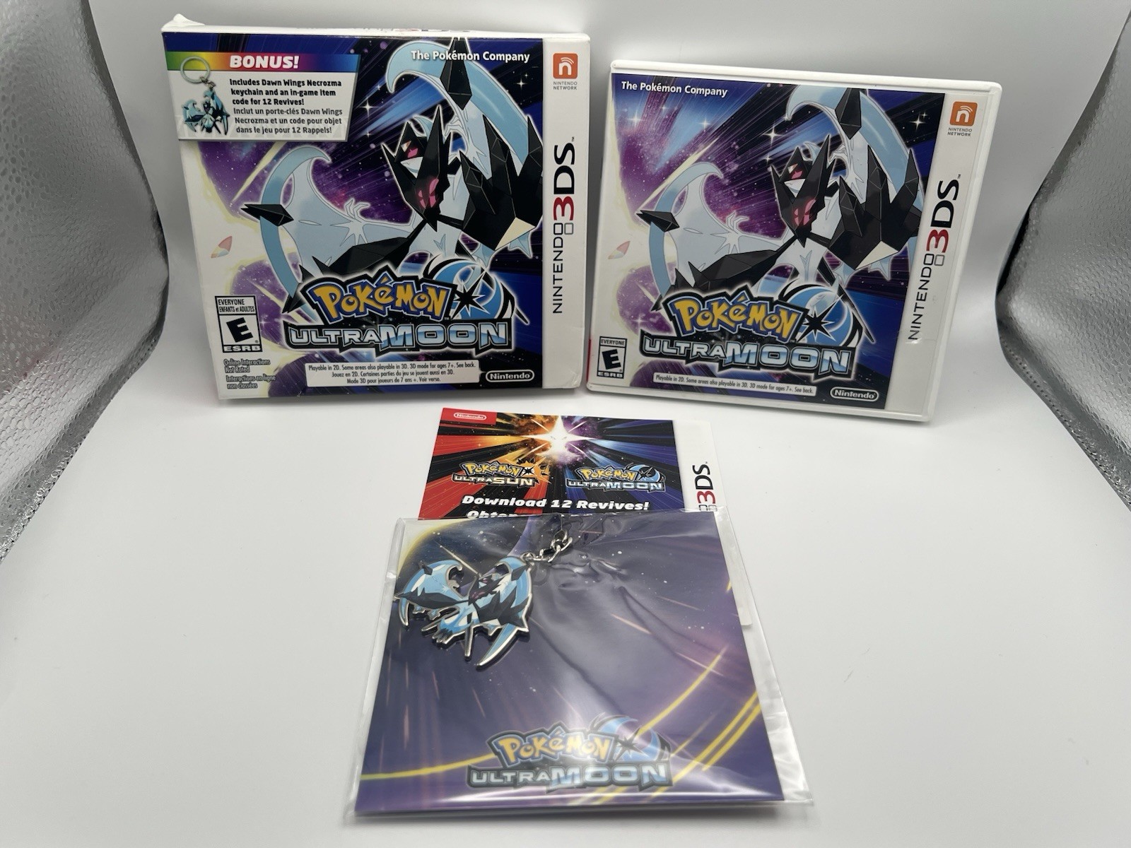 Pokemon Ultra Moon Starter Bundle (Nintendo 3DS, 2DS) CIB, Tested and Working